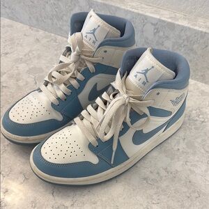 Nike Women's Sneakers in Blue and White